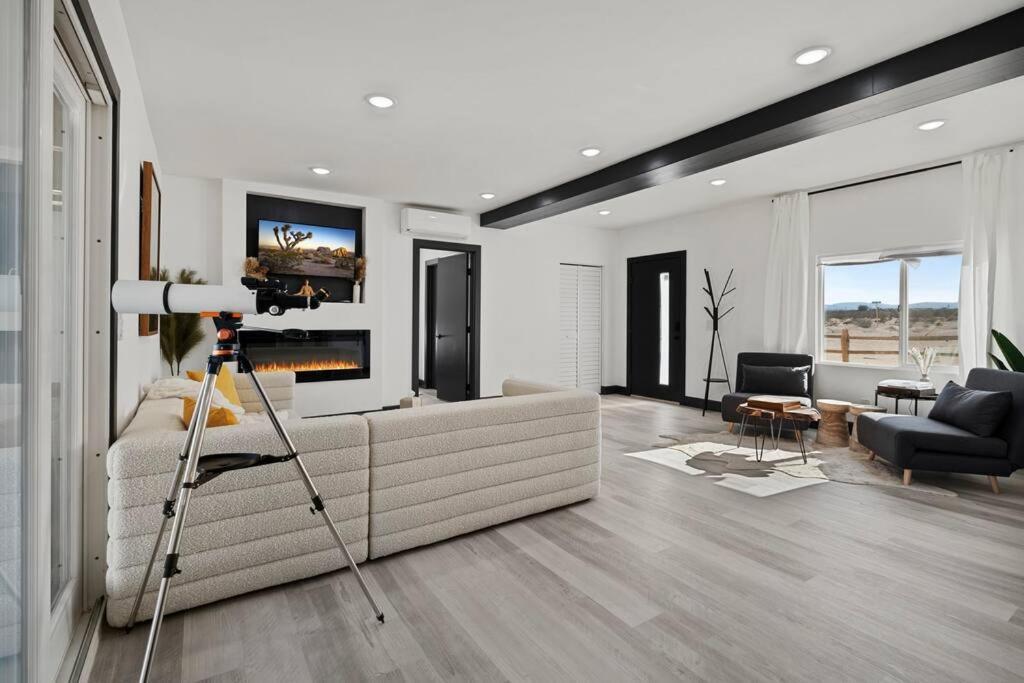 Sunfair Heights Star Gazers Modern Home On 5 Acres Of Land! מראה חיצוני תמונה